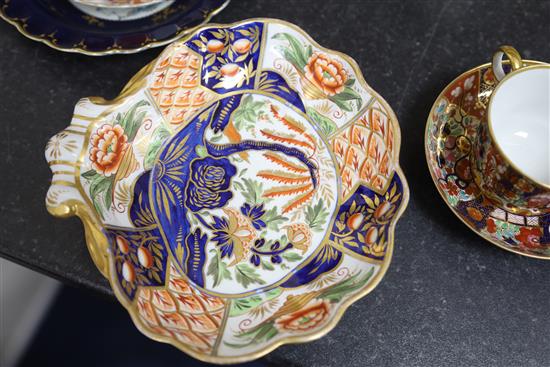 A Coalport thirty six piece Imari pattern dessert service, c.1810-15, plates 21.5cm diameter